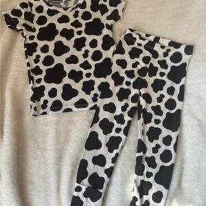 Birdie bean Betsy Cow Print short sleeve and pants pajamas 18-24